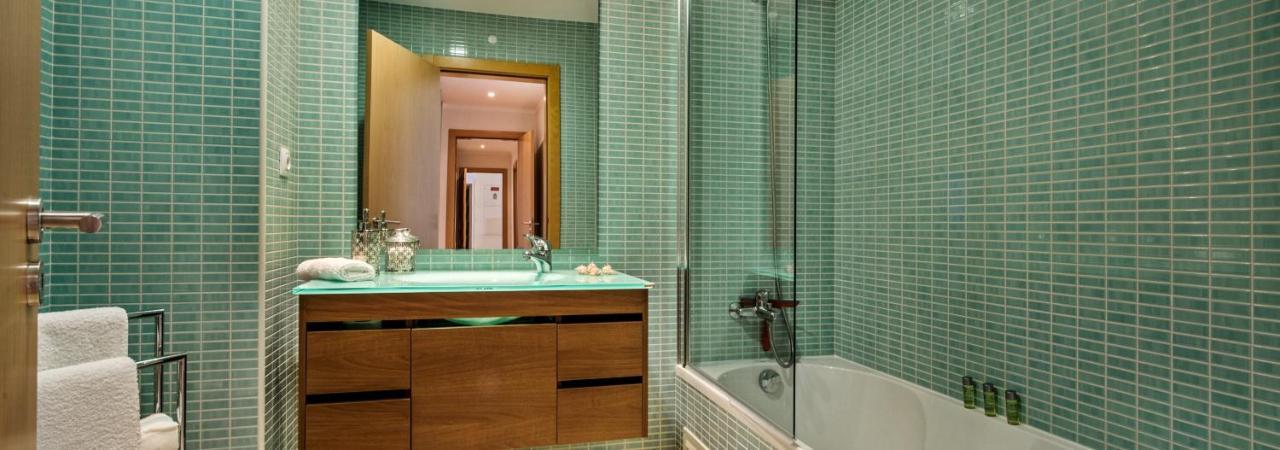Sunset Home Olhao- Modern 3 Bed Luxury Apartment With Rooftop Pool المظهر الخارجي الصورة