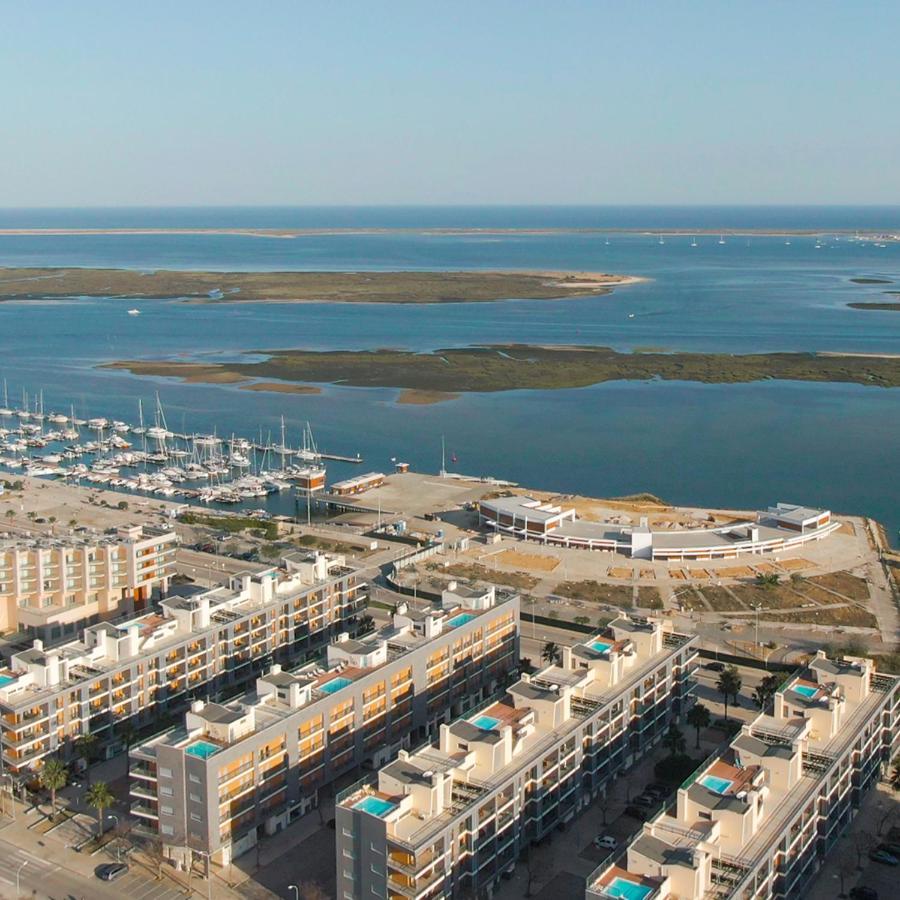 Sunset Home Olhao- Modern 3 Bed Luxury Apartment With Rooftop Pool المظهر الخارجي الصورة